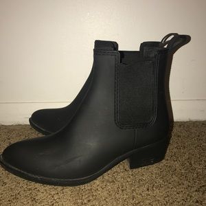 JEFFREY CAMPBELL matte black rain booties!